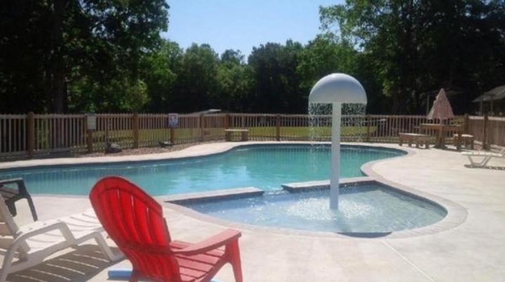Whispering Creek Lodging & Rv Resort Newton Buitenkant foto