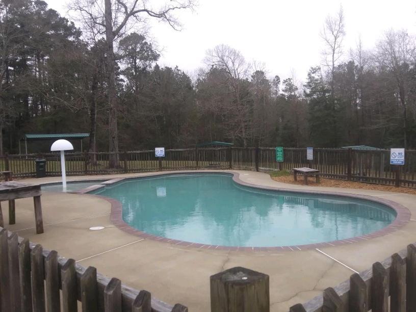 Whispering Creek Lodging & Rv Resort Newton Buitenkant foto