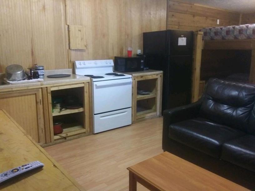 Whispering Creek Lodging & Rv Resort Newton Buitenkant foto
