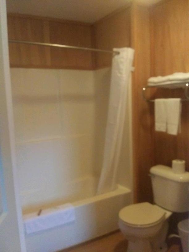 Whispering Creek Lodging & Rv Resort Newton Buitenkant foto